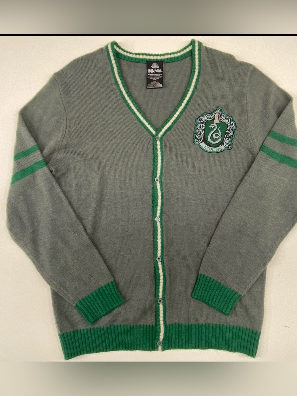 Harry Potter wizard in world sweater Hogwarts size small